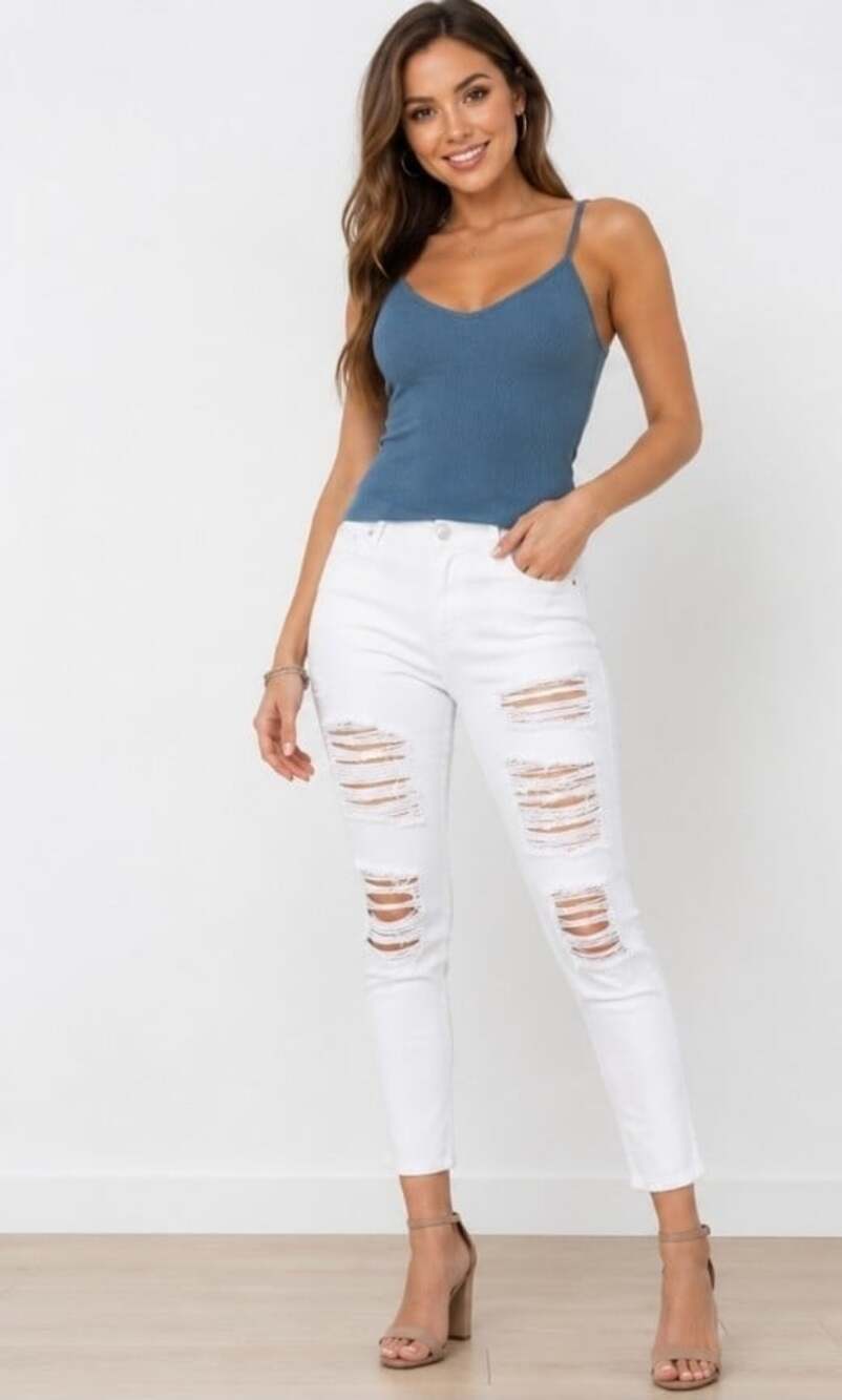 GUESS Ripped Ordeal Cropped Skinny Jeans Mid Rise Size 29 NWT Excellent L300